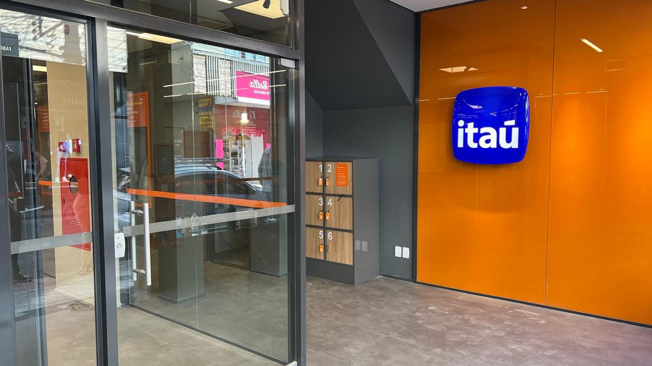 Agência do Itaú tem cabo de fibra óptica rompido e sistema fica fora do ar